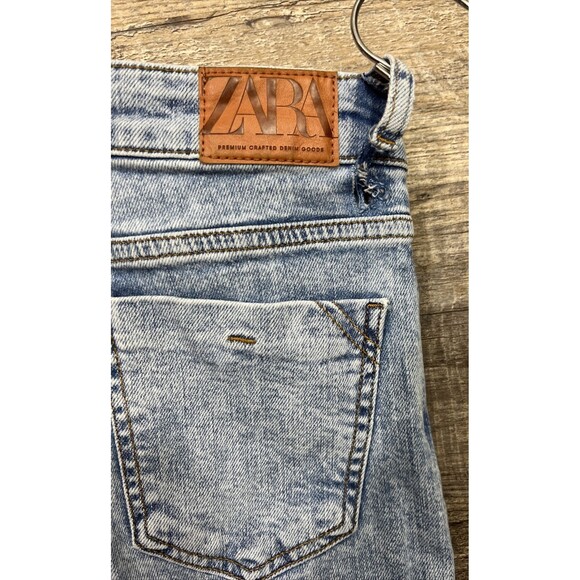 ZARA Women's Size 2 Light Blue Denim Distressed Raw Hem Jeans - Picture 3 of 16